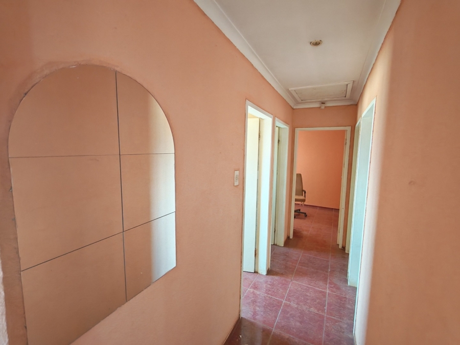 To Let 3 Bedroom Property for Rent in Palm Ridge Gauteng