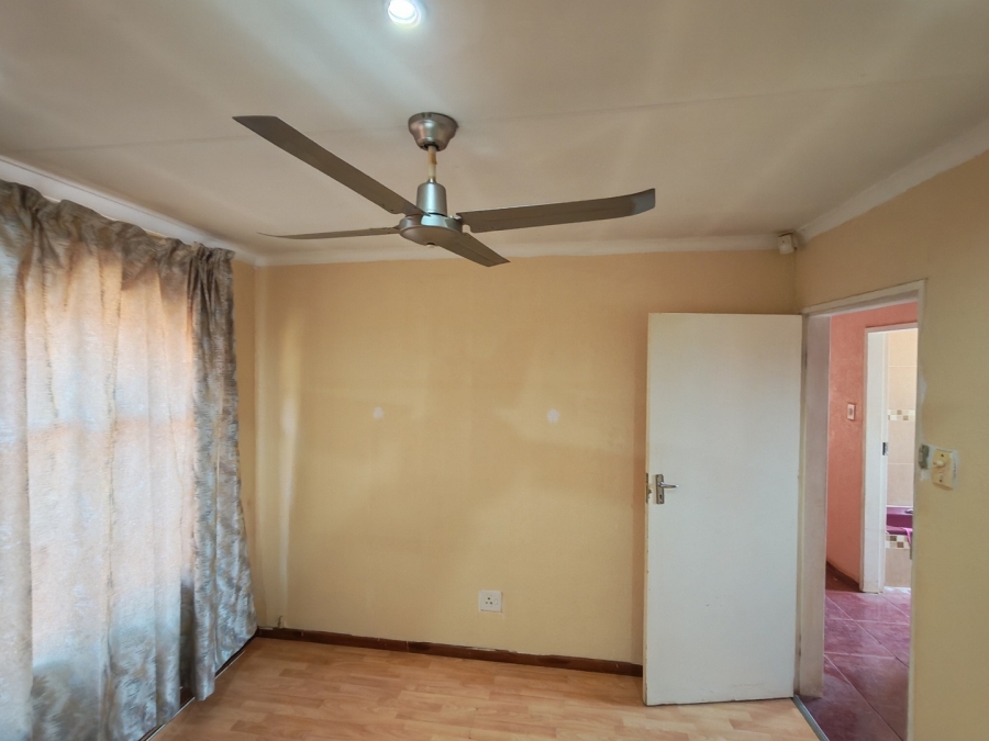 To Let 3 Bedroom Property for Rent in Palm Ridge Gauteng