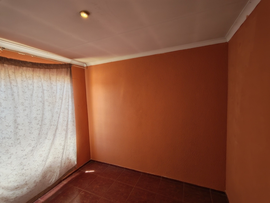 To Let 3 Bedroom Property for Rent in Palm Ridge Gauteng