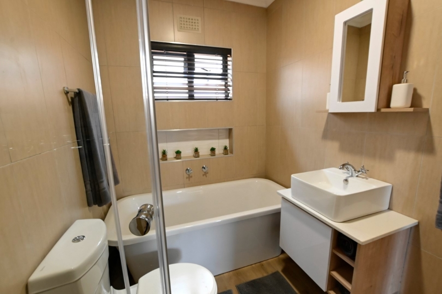 2 Bedroom Property for Sale in Roodepark Eco Estate Gauteng