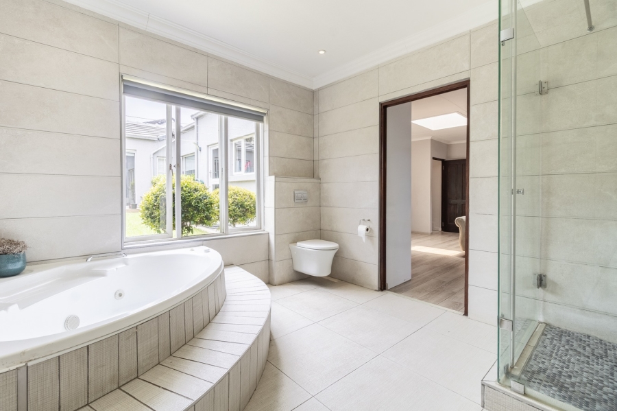 To Let 3 Bedroom Property for Rent in Lonehill Gauteng