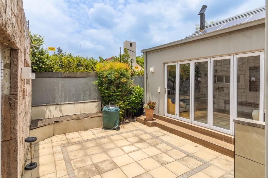 To Let 3 Bedroom Property for Rent in Lonehill Gauteng