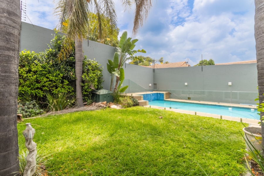 To Let 3 Bedroom Property for Rent in Lonehill Gauteng