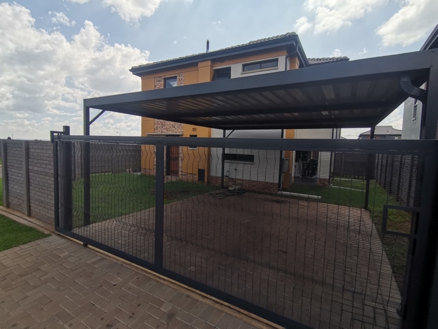 To Let 4 Bedroom Property for Rent in Albertsdal Gauteng