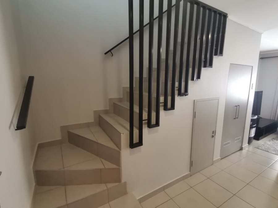 To Let 4 Bedroom Property for Rent in Albertsdal Gauteng