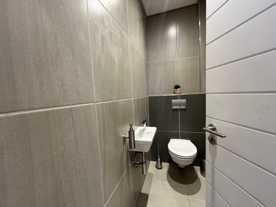 To Let 3 Bedroom Property for Rent in Morningside Gauteng