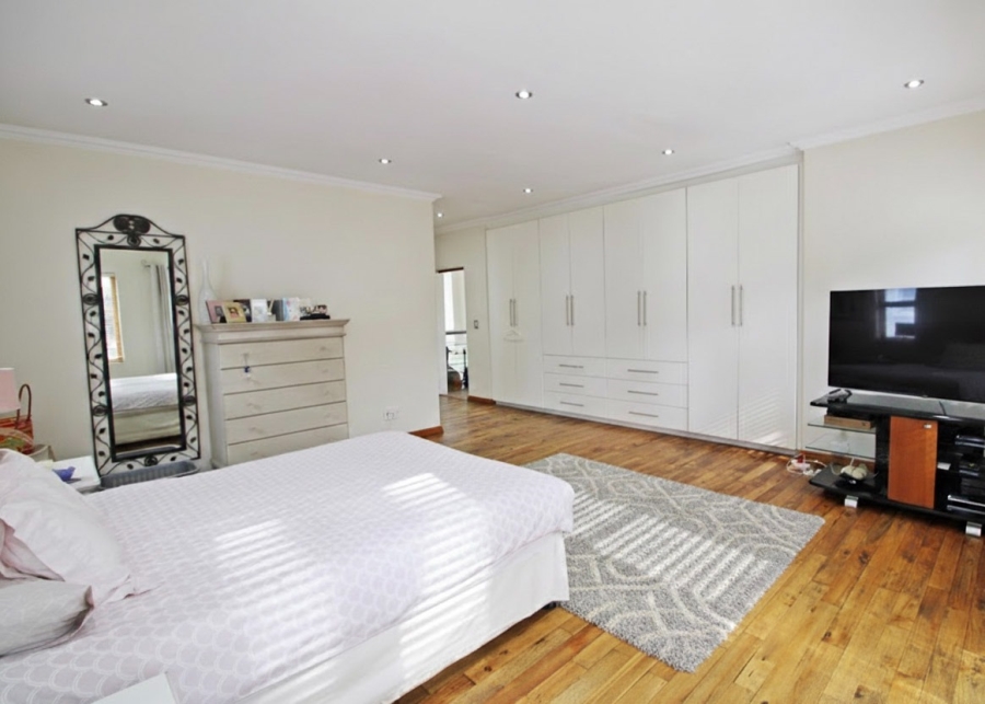 3 Bedroom Property for Sale in Bryanston Gauteng