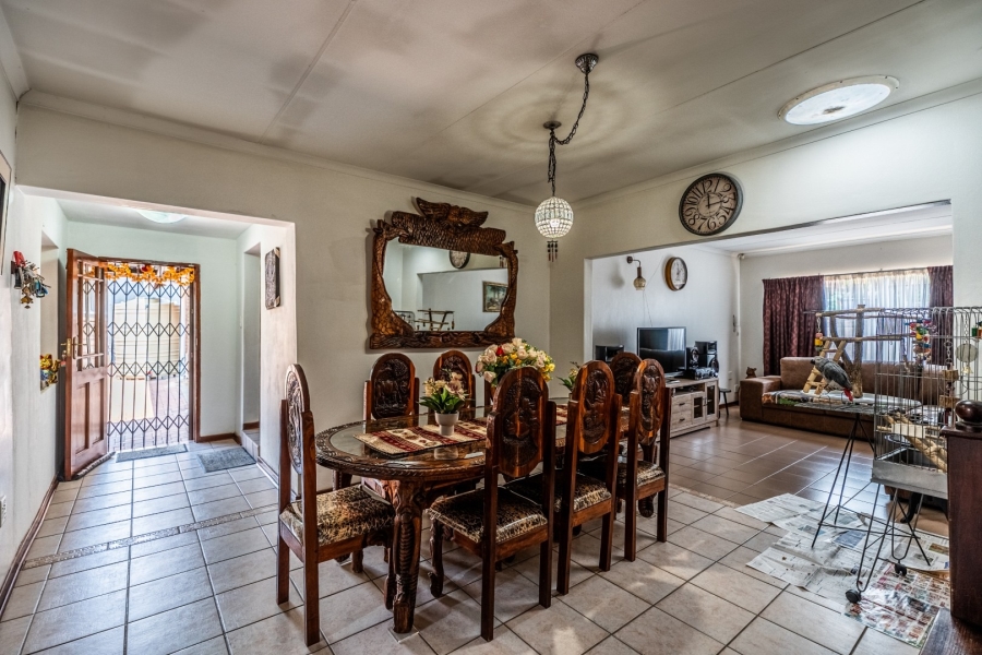 To Let 4 Bedroom Property for Rent in Eldoraigne Gauteng