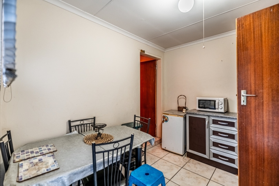 To Let 4 Bedroom Property for Rent in Eldoraigne Gauteng