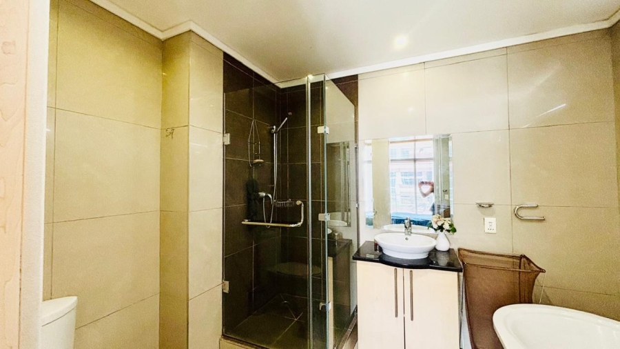 To Let 1 Bedroom Property for Rent in Sandton Central Gauteng