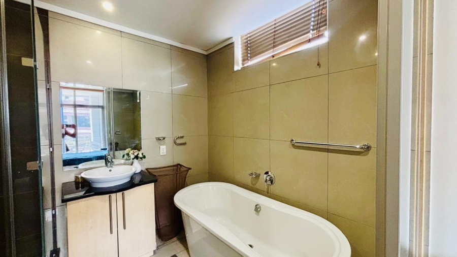 To Let 1 Bedroom Property for Rent in Sandton Central Gauteng