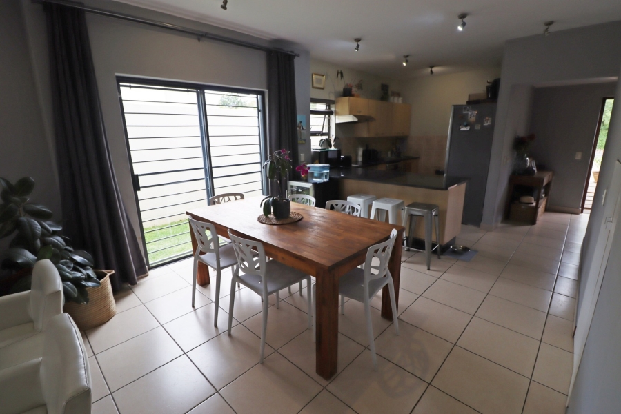 To Let 2 Bedroom Property for Rent in Bryanston West Gauteng