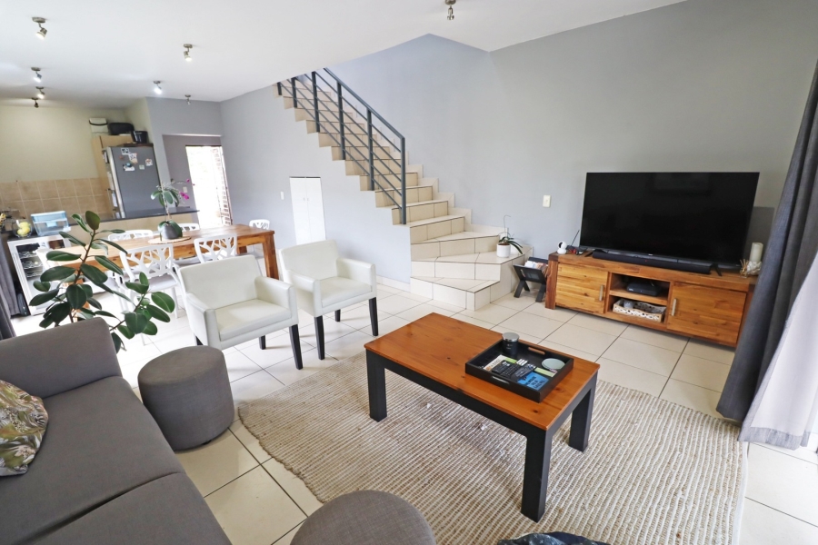 To Let 2 Bedroom Property for Rent in Bryanston West Gauteng