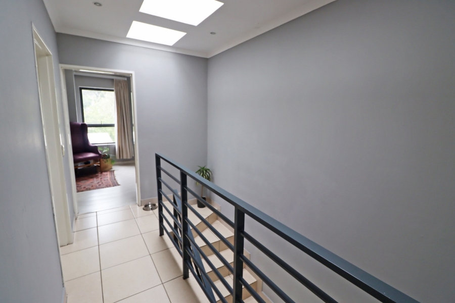 To Let 2 Bedroom Property for Rent in Bryanston West Gauteng