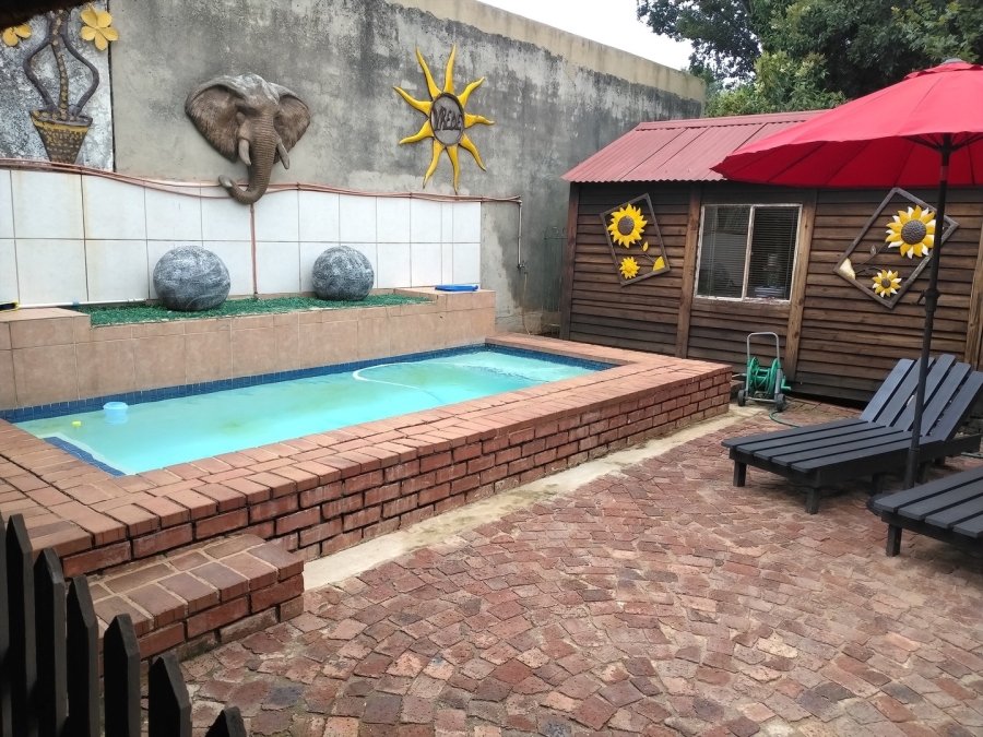 4 Bedroom Property for Sale in Selection Park Gauteng
