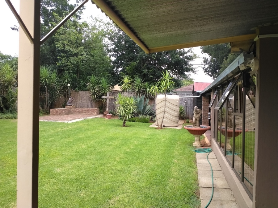 4 Bedroom Property for Sale in Selection Park Gauteng