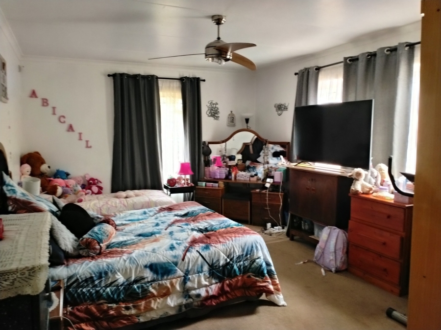 4 Bedroom Property for Sale in Selection Park Gauteng