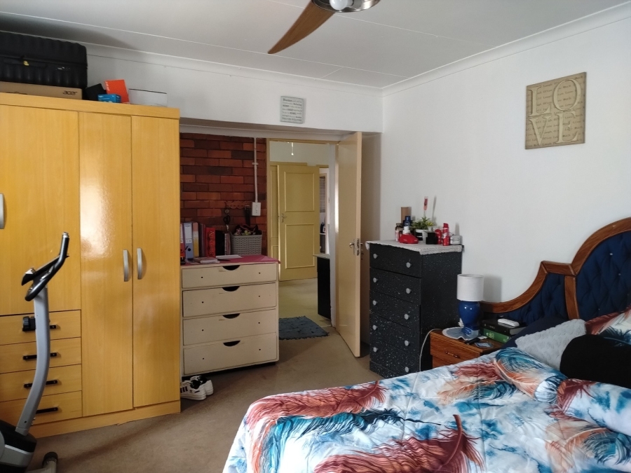 4 Bedroom Property for Sale in Selection Park Gauteng