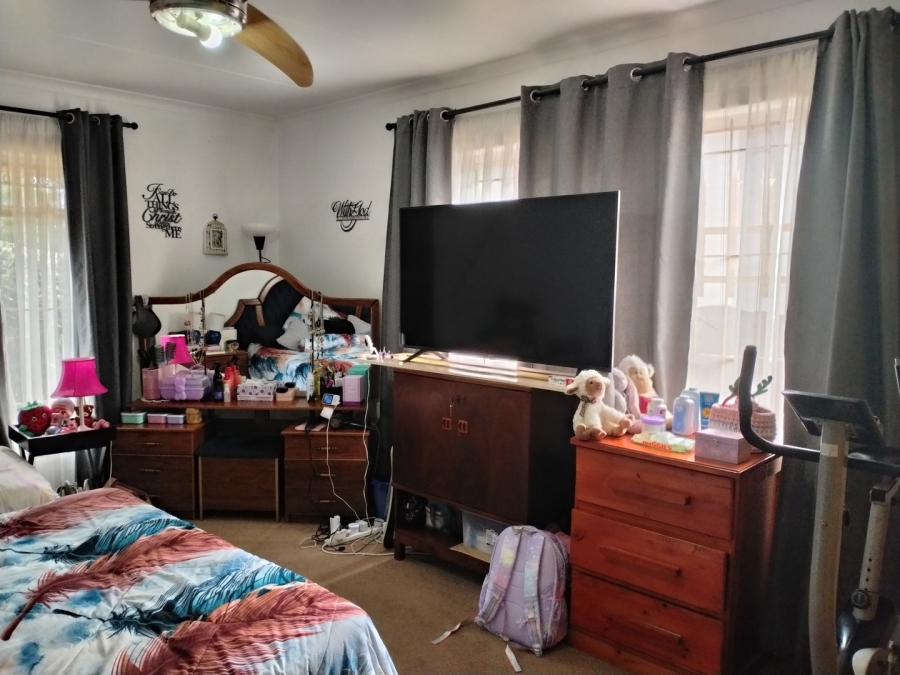 4 Bedroom Property for Sale in Selection Park Gauteng