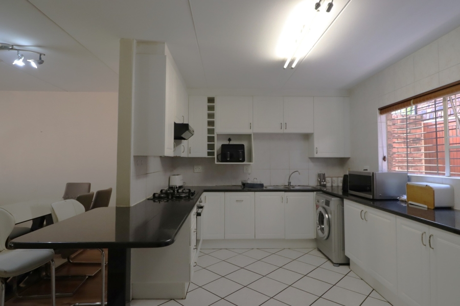 3 Bedroom Property for Sale in Rivonia Gauteng