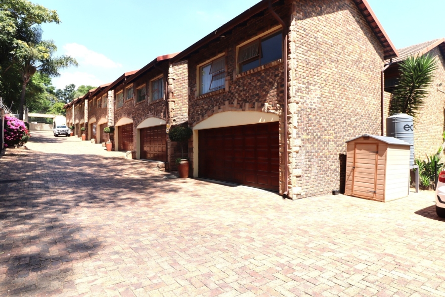 3 Bedroom Property for Sale in Rivonia Gauteng