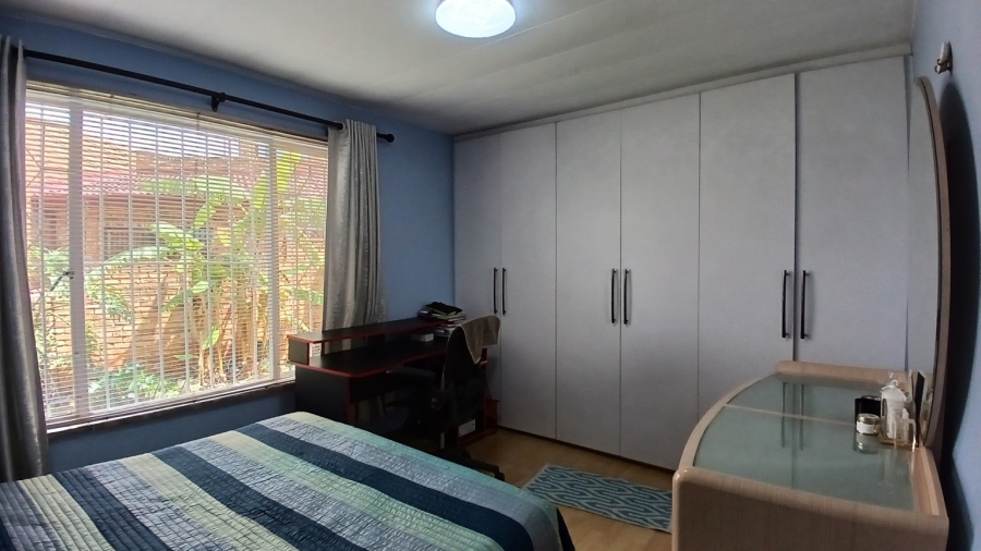 3 Bedroom Property for Sale in Bassonia Gauteng