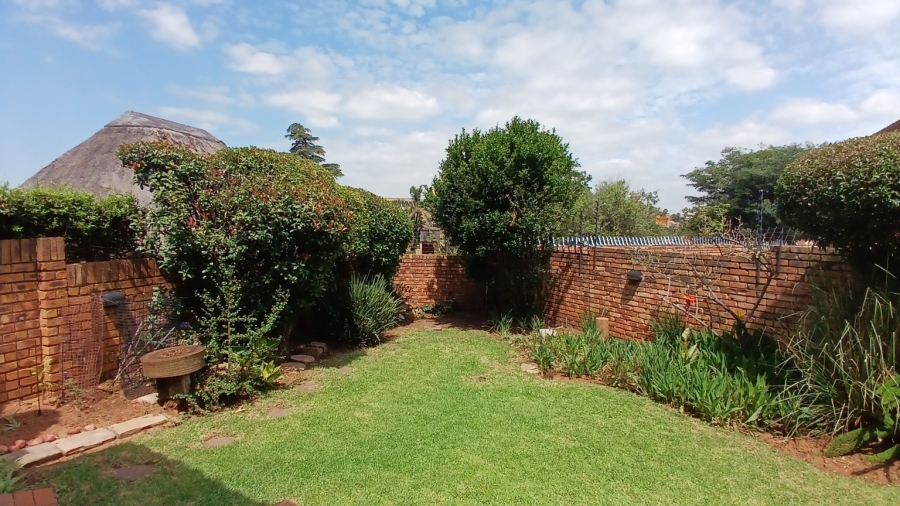 3 Bedroom Property for Sale in Bassonia Gauteng