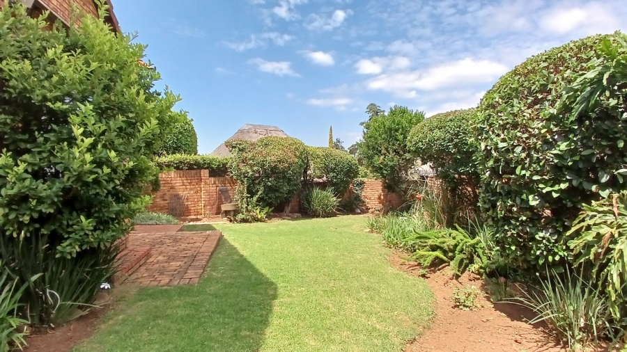3 Bedroom Property for Sale in Bassonia Gauteng