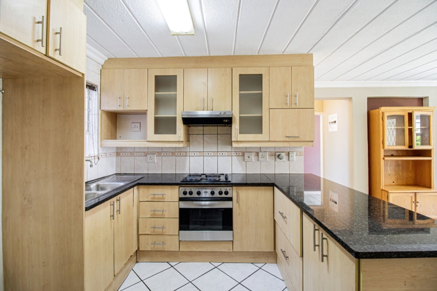 2 Bedroom Property for Sale in Wendywood Gauteng