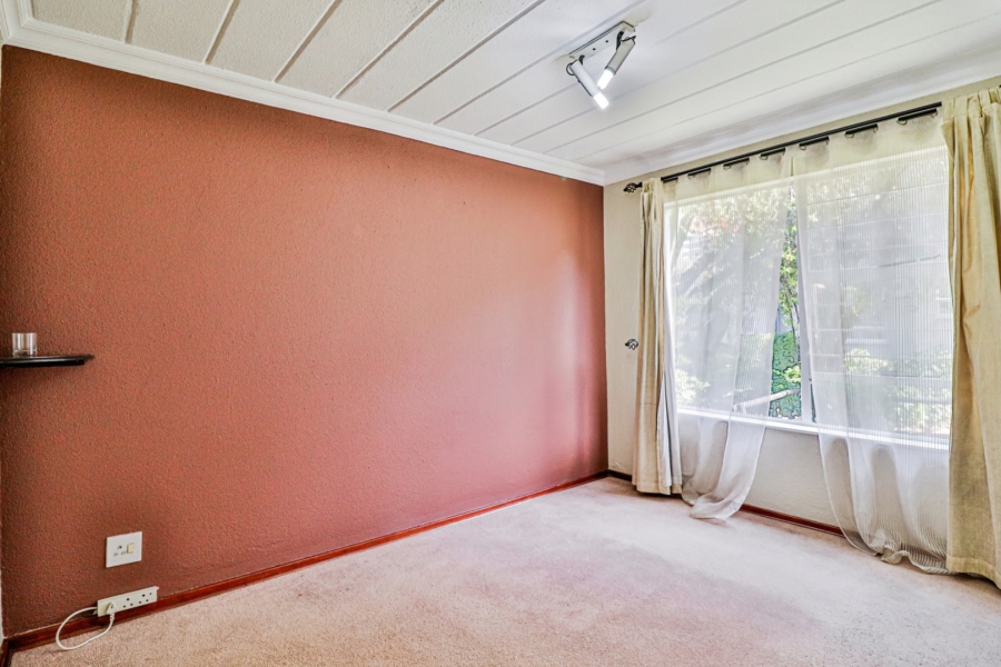 2 Bedroom Property for Sale in Wendywood Gauteng