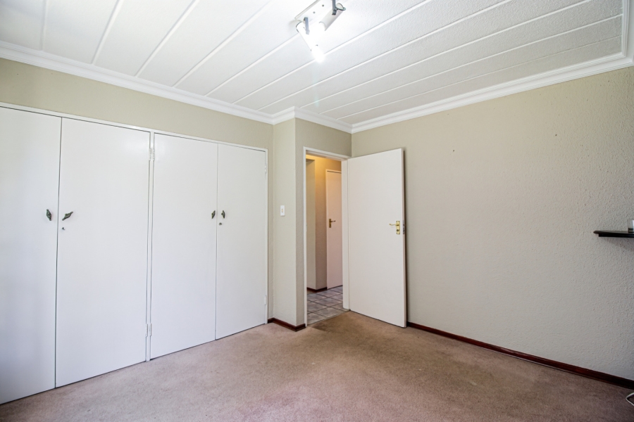 2 Bedroom Property for Sale in Wendywood Gauteng