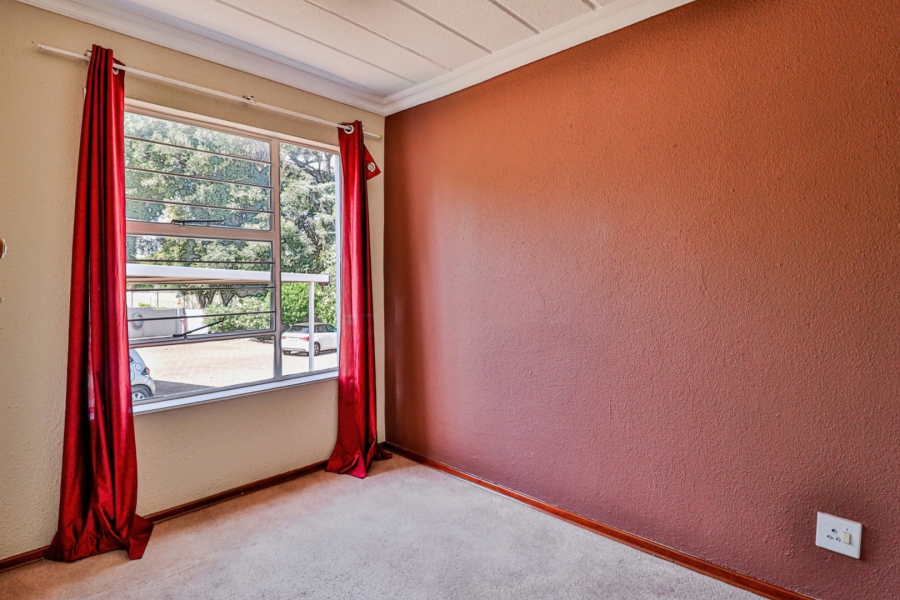 2 Bedroom Property for Sale in Wendywood Gauteng