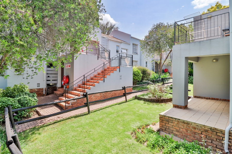 2 Bedroom Property for Sale in Wendywood Gauteng