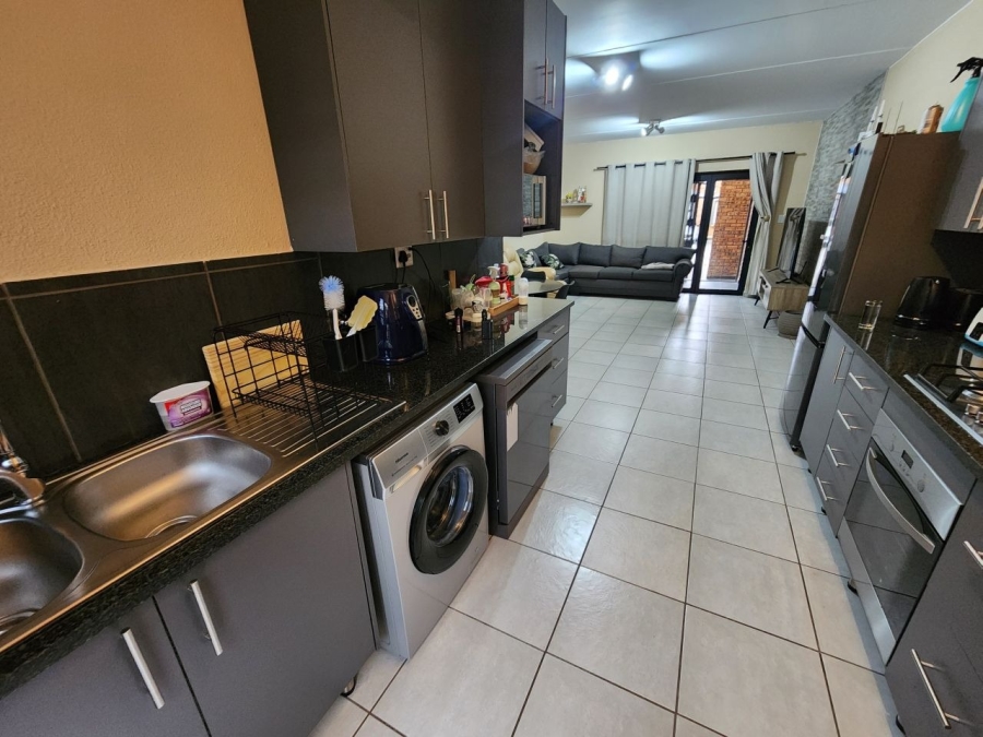3 Bedroom Property for Sale in Ravenswood Gauteng