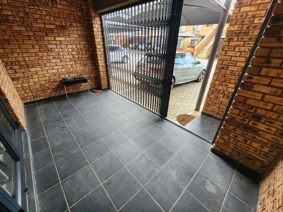 3 Bedroom Property for Sale in Ravenswood Gauteng