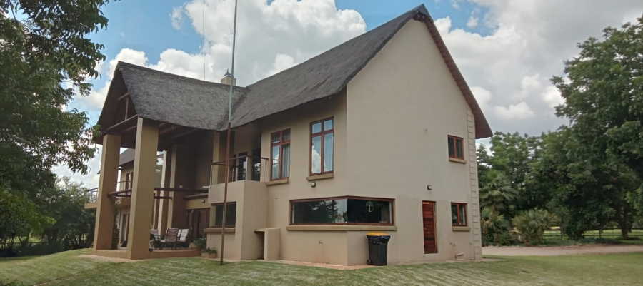 4 Bedroom Property for Sale in Zeekoeigat Gauteng