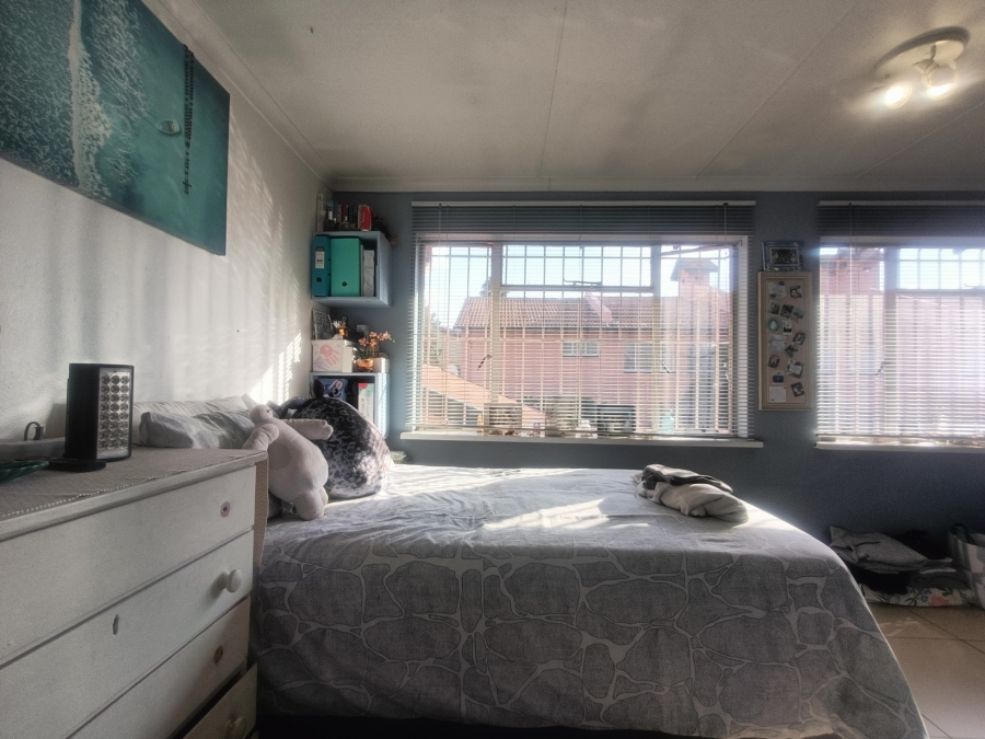 3 Bedroom Property for Sale in Raceview Gauteng