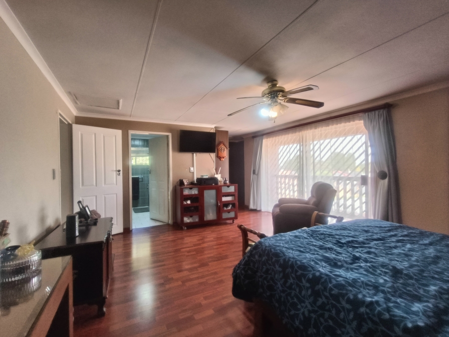 3 Bedroom Property for Sale in Raceview Gauteng