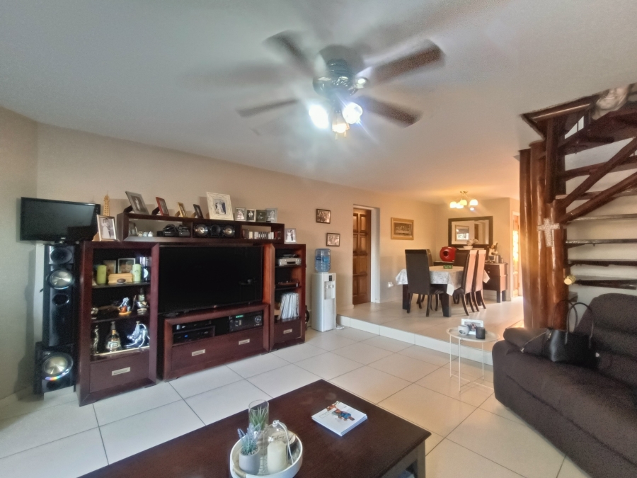 3 Bedroom Property for Sale in Raceview Gauteng