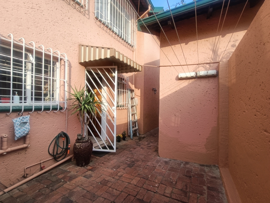 3 Bedroom Property for Sale in Raceview Gauteng