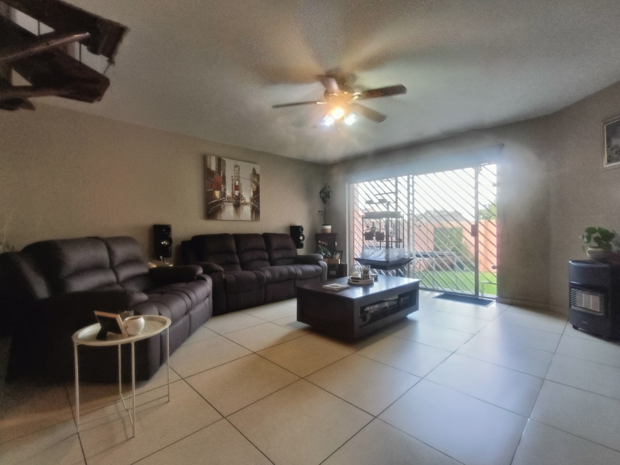 3 Bedroom Property for Sale in Raceview Gauteng