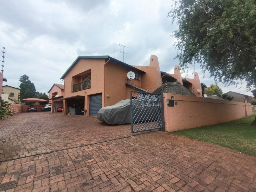 3 Bedroom Property for Sale in Raceview Gauteng