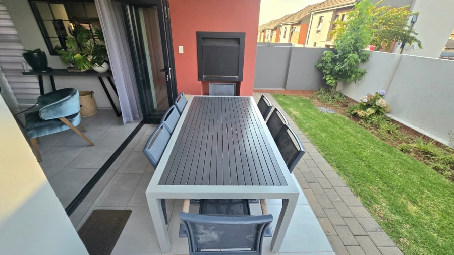 3 Bedroom Property for Sale in Rooihuiskraal North Gauteng