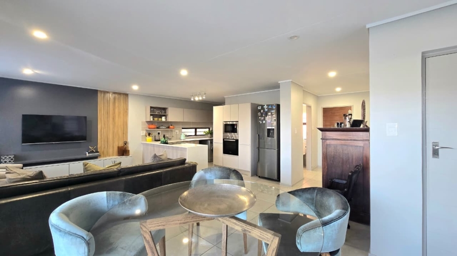 3 Bedroom Property for Sale in Rooihuiskraal North Gauteng