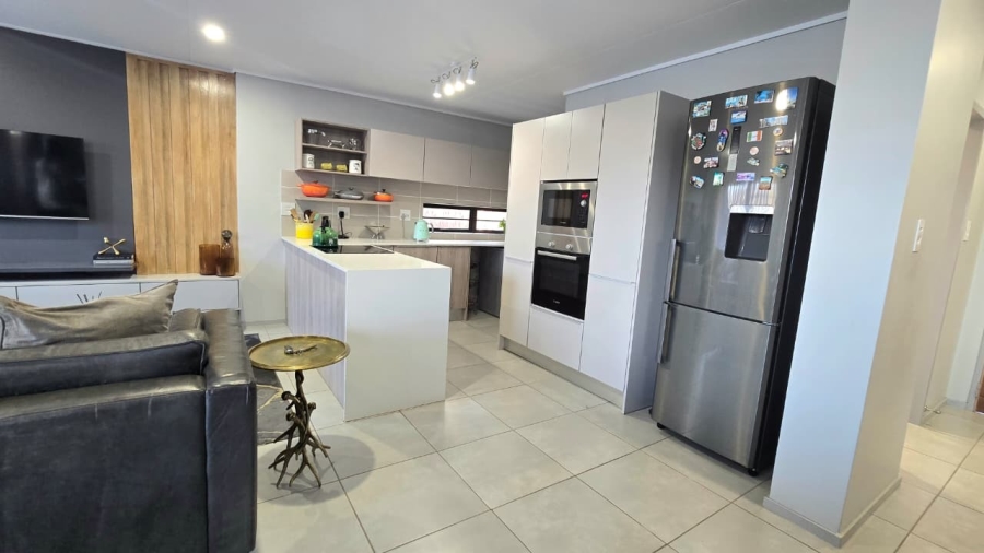 3 Bedroom Property for Sale in Rooihuiskraal North Gauteng