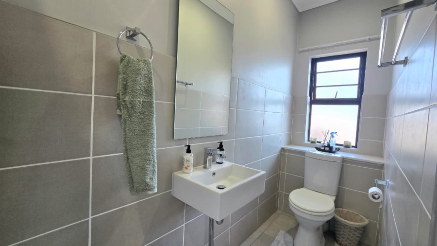 3 Bedroom Property for Sale in Rooihuiskraal North Gauteng