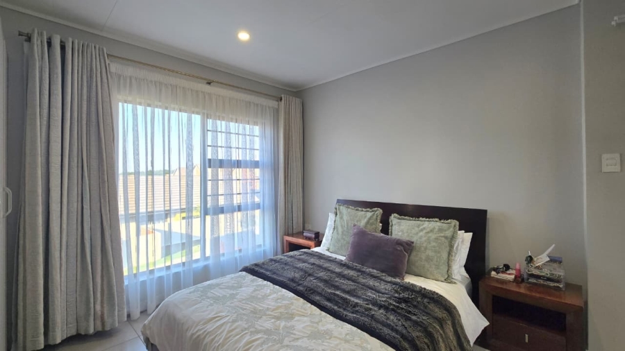 3 Bedroom Property for Sale in Rooihuiskraal North Gauteng