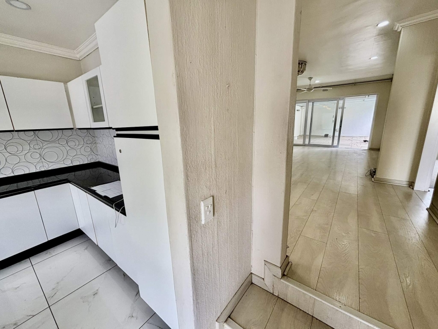 To Let 3 Bedroom Property for Rent in Morningside Gauteng