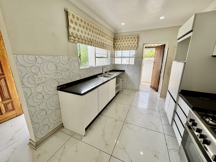 To Let 3 Bedroom Property for Rent in Morningside Gauteng