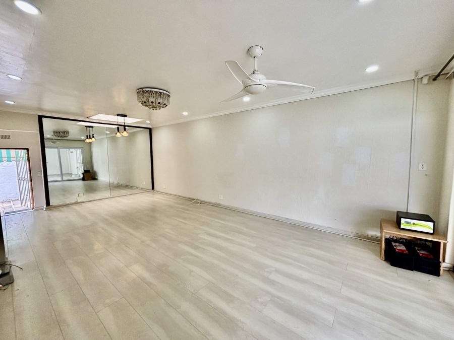 To Let 3 Bedroom Property for Rent in Morningside Gauteng